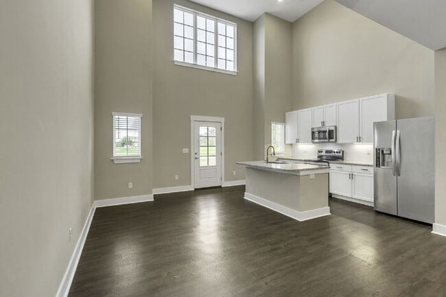 146 Cox St in Travelers Rest, SC - Building Photo - Building Photo