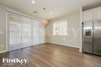 1824 Pinsky Ln in North Las Vegas, NV - Building Photo - Building Photo