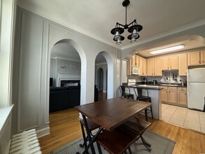 1726 W Estes Ave in Chicago, IL - Building Photo - Building Photo