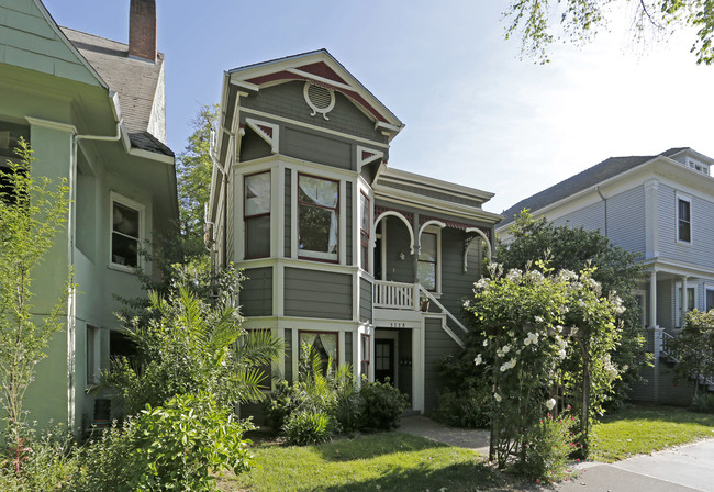 2125 I St in Sacramento, CA - Foto de edificio - Building Photo