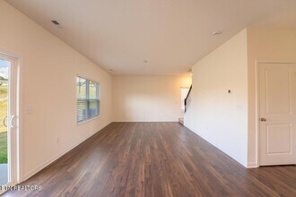 322 Heritage Crossing Dr in Maryville, TN - Foto de edificio - Building Photo
