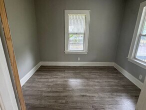 66 E Mapledale Ave in Akron, OH - Building Photo - Building Photo