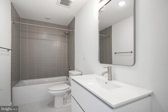 2654 Coral St in Philadelphia, PA - Foto de edificio - Building Photo