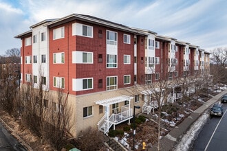 Sienna Green Apartments in Roseville, MN - Building Photo - Building Photo