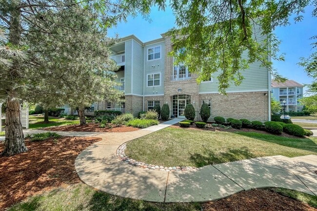 property at 1307 W Lake St