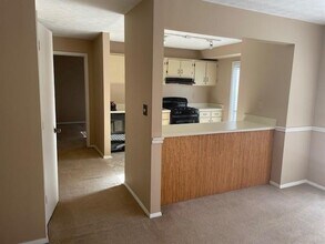 1103 Cumberland Ct SE in Smyrna, GA - Building Photo - Building Photo