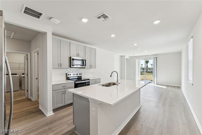 44421 Diamond Trl in Punta Gorda, FL - Building Photo - Building Photo