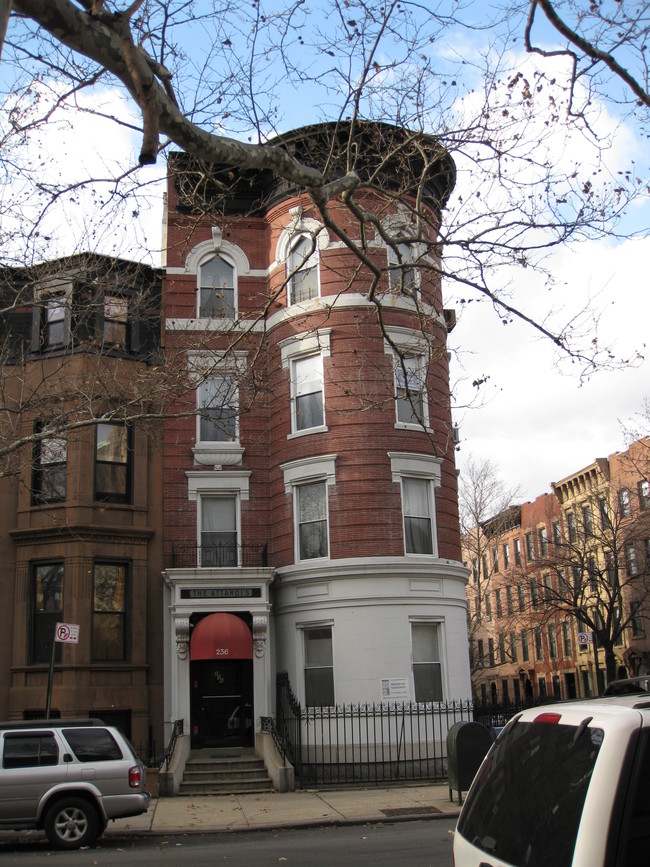 236 6th Ave in Brooklyn, NY - Building Photo - Building Photo