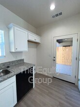 4114 E Kaweah Ave in Visalia, CA - Building Photo - Building Photo