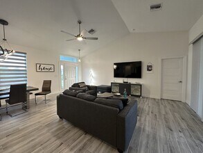 202 Long Meadow Ln S in Rotonda West, FL - Building Photo - Building Photo