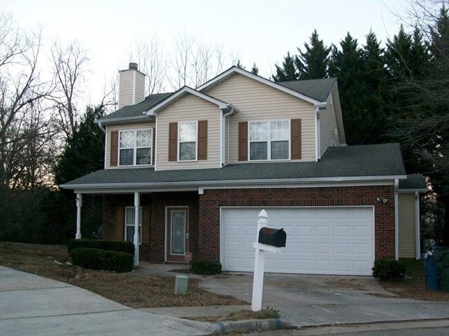 property at 176 Rivergate Ct