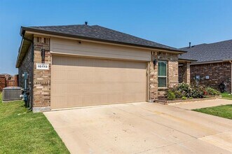 10113 Saltbrush St in Fort Worth, TX - Building Photo - Building Photo