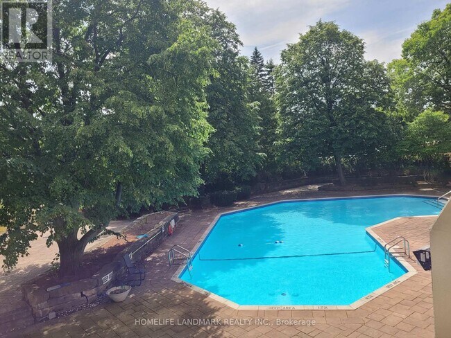 property at 75-1075 Bamburgh Cir