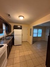 227 Cuttino Rd in Sumter, SC - Foto de edificio - Building Photo