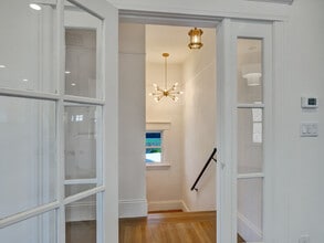 1075 43rd St, Unit 1075 in Emeryville, CA - Building Photo - Building Photo
