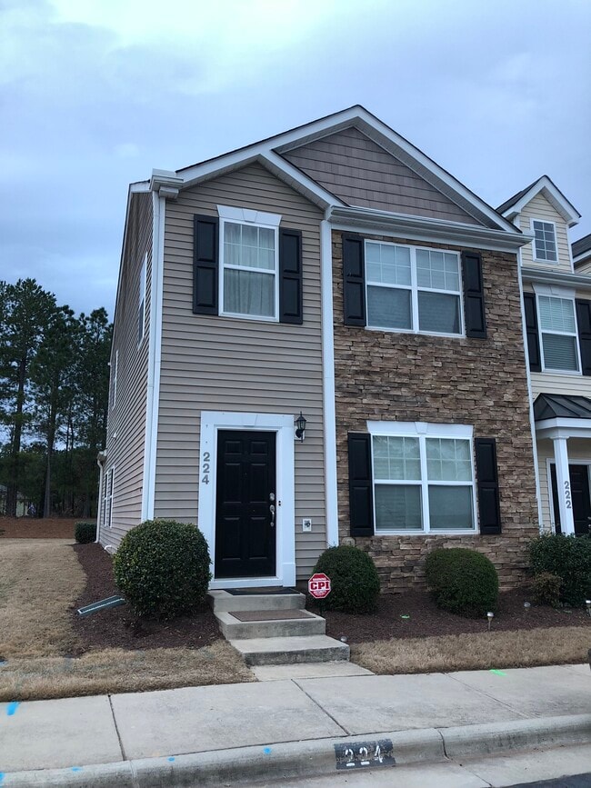 property at 224 Hampshire Downs Dr