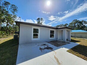 3523 49th St W in Lehigh Acres, FL - Building Photo - Building Photo
