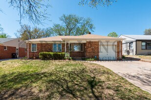 1707 S Mission Rd in Wichita, KS - Building Photo