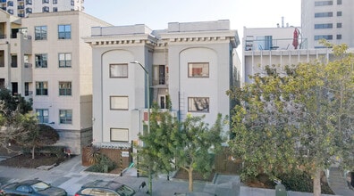 Boathouse Point Apartments in Oakland, CA - Building Photo - Building Photo