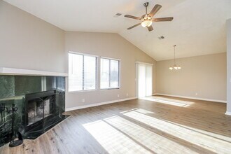 921 S Val Vista Dr in Mesa, AZ - Building Photo - Building Photo