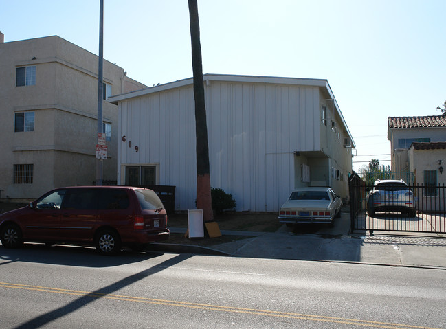 619 N Normandie Ave in Los Angeles, CA - Building Photo - Building Photo