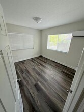 600 NW 23rd Pl-Unit -600 in Miami, FL - Building Photo - Building Photo