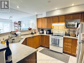 5 Santa Cruz Private in Ottawa, ON - Building Photo - Building Photo