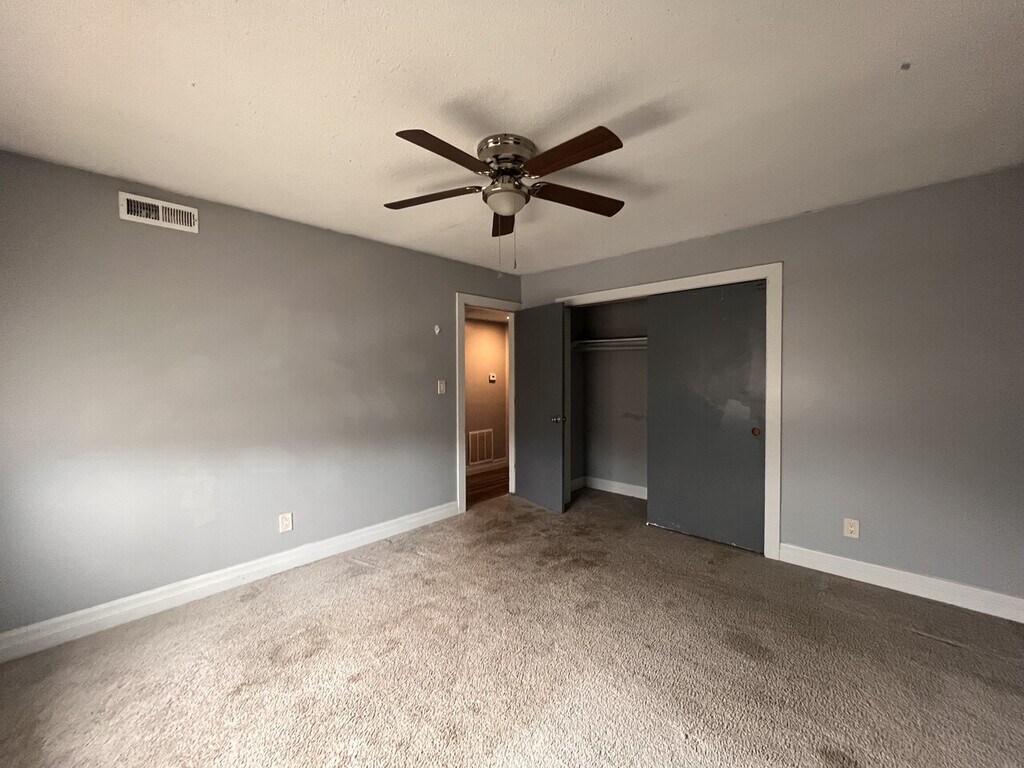 320 E 1st Ave Hutchinson, KS Rental Homes and Apartments for Rent