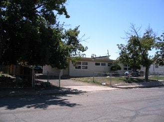 1530 Beeler St in Aurora, CO - Foto de edificio