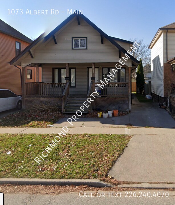 1073 Albert Rd in Windsor, ON - Building Photo