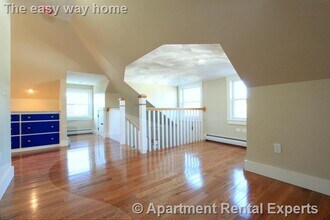 119 Central St, Unit 1 in Somerville, MA - Building Photo - Building Photo