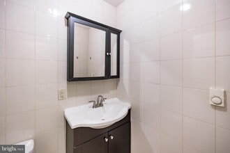 1927 N 9th St in Philadelphia, PA - Building Photo - Building Photo