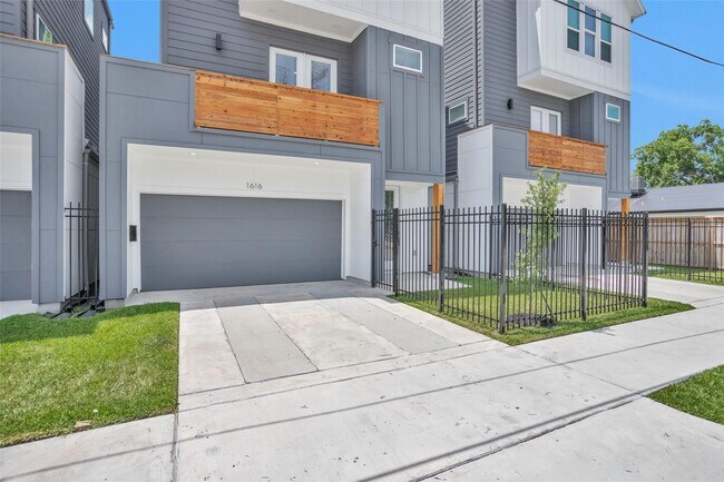1616 Euel St in Houston, TX - Building Photo - Building Photo