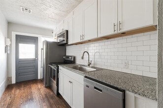 2555 NW 20th St in Oklahoma City, OK - Building Photo - Building Photo