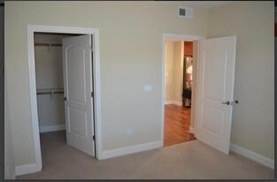 7680 Monterey Rd in Gilroy, CA - Building Photo