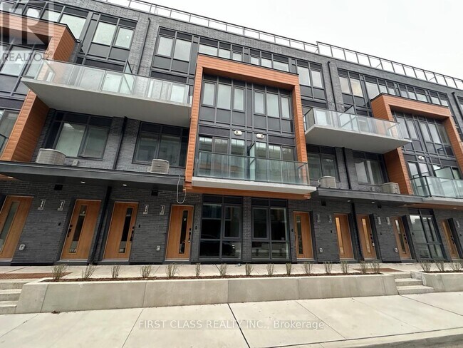 65 Curlew Dr in Toronto, ON - Building Photo - Building Photo