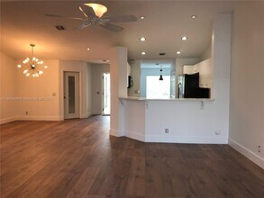 4265 Pine Ridge Ct in Weston, FL - Building Photo - Building Photo