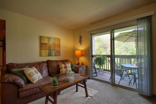 Bristol Gardens in Decatur, IL - Building Photo - Interior Photo