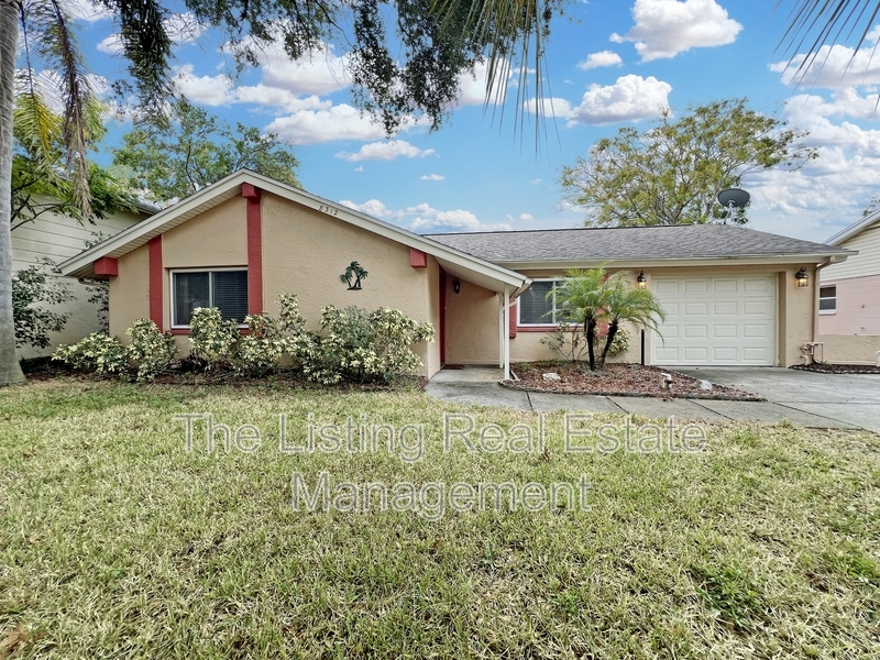 8312 Mill Creek Ln in Hudson, FL - Building Photo