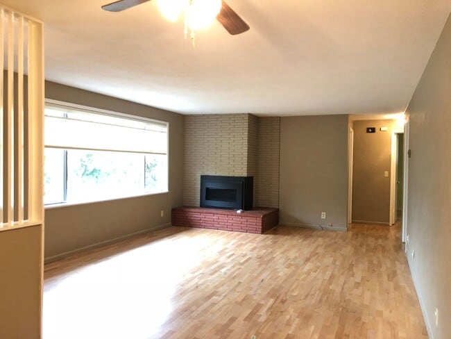 3570 Ferry St in Eugene, OR - Building Photo - Building Photo