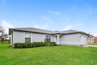 3713 NE 14th Ave in Cape Coral, FL - Building Photo - Building Photo