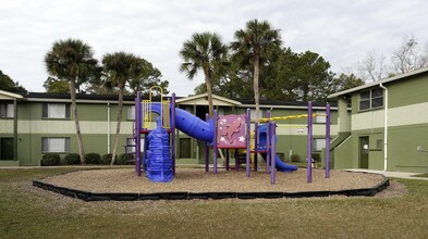 Riviera South Apartments in Jacksonville, FL - Building Photo - Building Photo