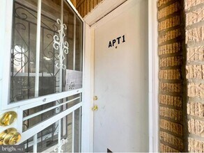 1607 S 60th St in Philadelphia, PA - Building Photo - Building Photo