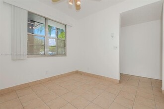 12701 SW 13th St in Pembroke Pines, FL - Building Photo - Building Photo