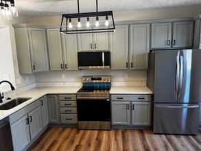607 Emmy Dee Dr in Bel Air, MD - Building Photo - Building Photo