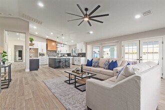 4785 N Grand Canyon Dr in Las Vegas, NV - Building Photo - Building Photo