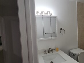 3701 NW 20th Ct in Miami, FL - Building Photo - Building Photo