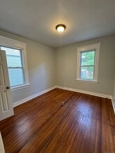 63 Sheffield Ave, Unit 1 in New Haven, CT - Building Photo - Building Photo