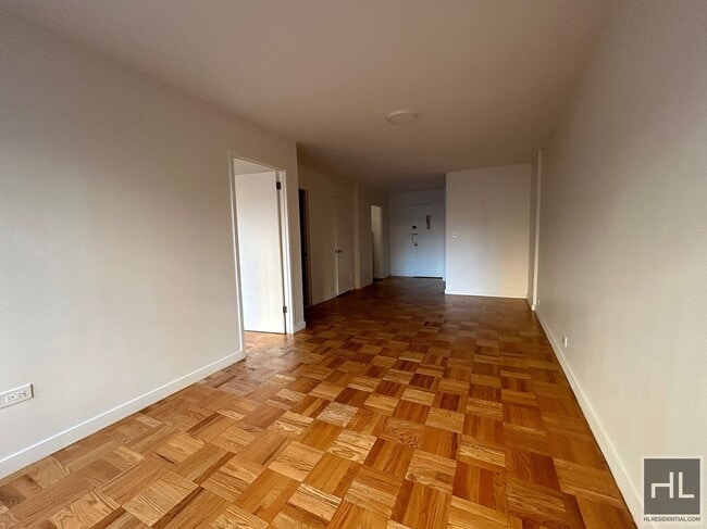 Fourth Avenue in New York, NY - Building Photo - Building Photo