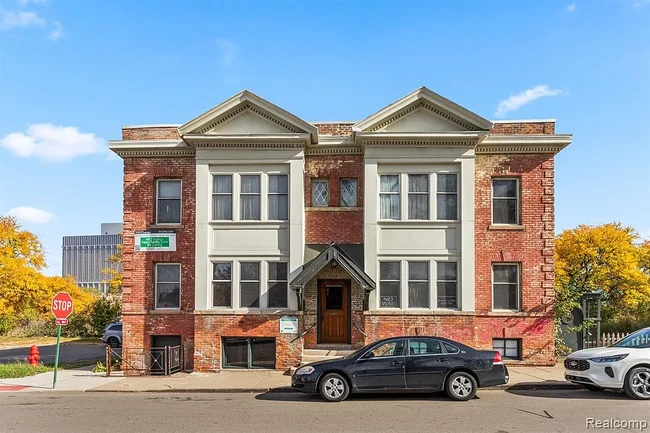property at 1450 6th St